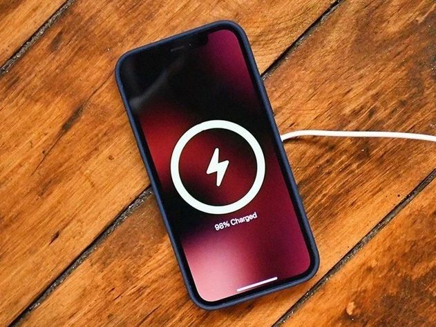 密云苹果手机维修分享iPhone 12可以随便充电吗 